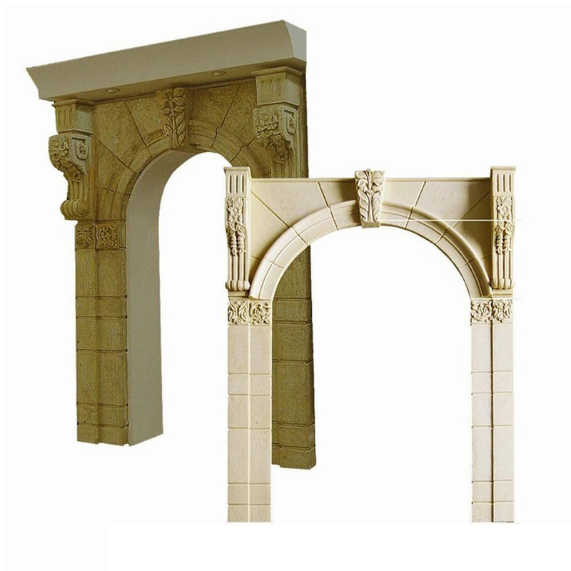 Römische Säule mit Marmorbogen, geschnitzte Säulen