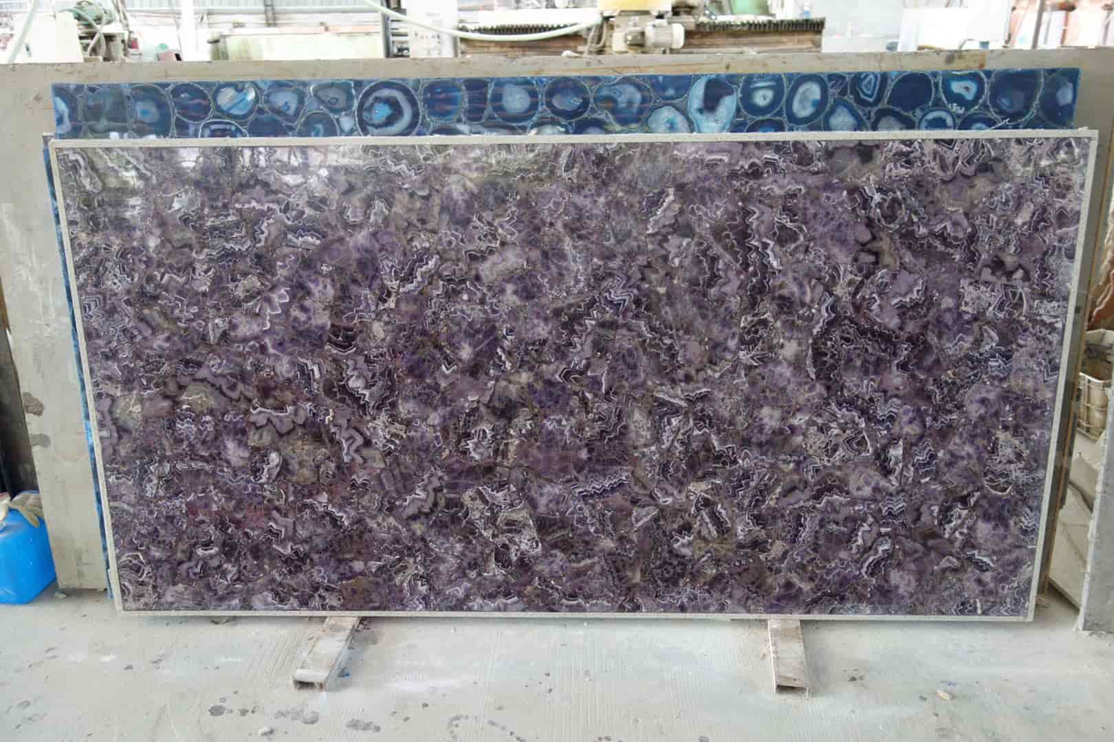 Lieferanten von Halbedelsteinplatten aus violettem Kristallquarz