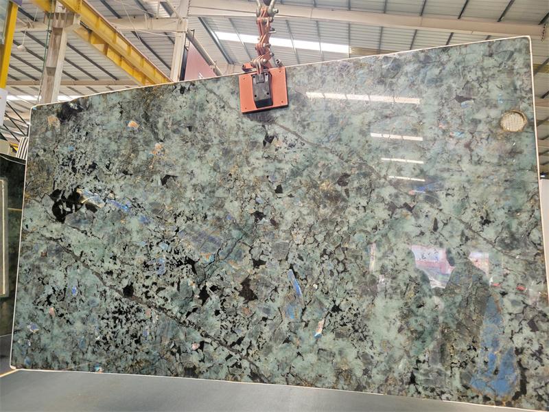 Hersteller von blauen Smaragd-Granitplatten im Großhandel