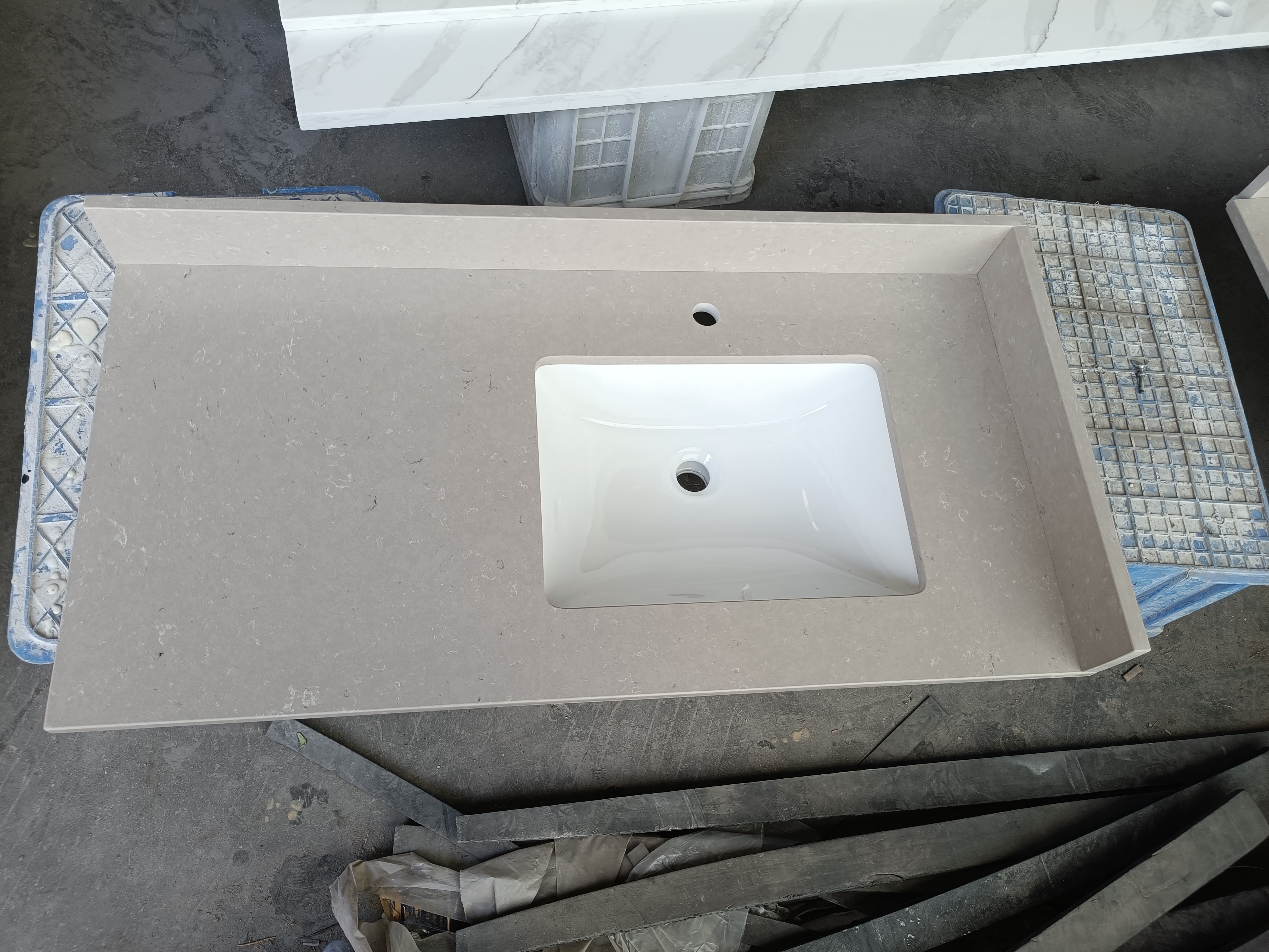 4056 Frech Beige Marble Quartz Slab