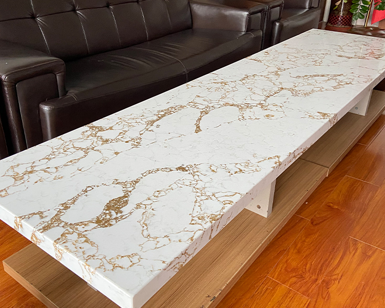 5050 Calcatta Borghini White Quartz With Gold Veins