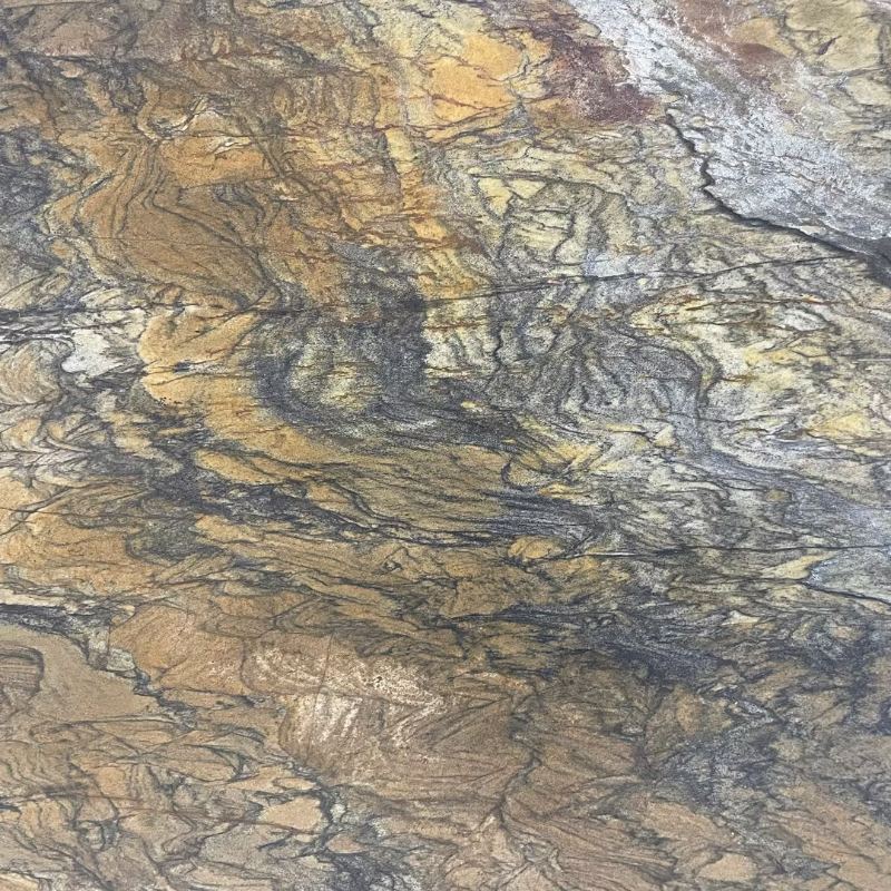Berg und fließendes Wasser