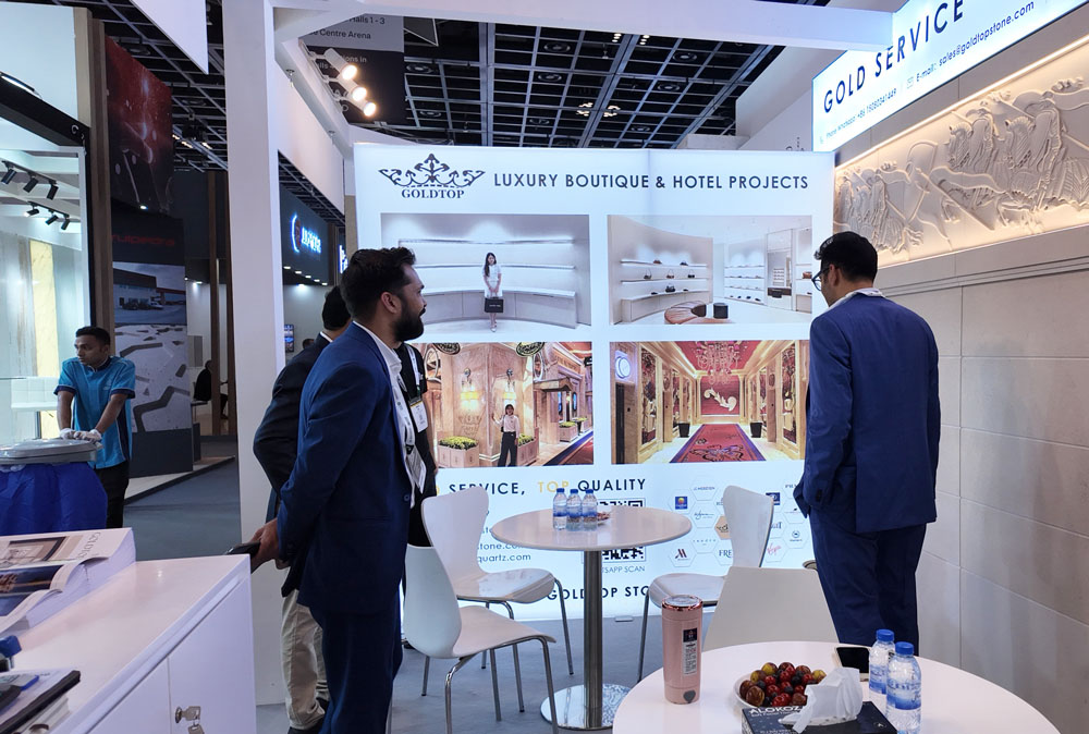 GOLDTOP schließt erfolgreichen ersten Tag auf der BIG 5 Global ab und stößt auf großes Interesse an Premium-Steinlösungen.